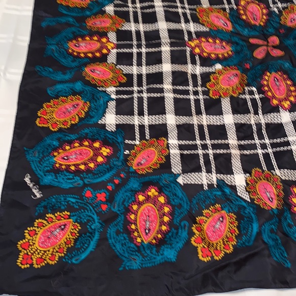 Vintage Diane Von Furstenberg Paisley Scarf 43” x 43” - Picture 7 of 16